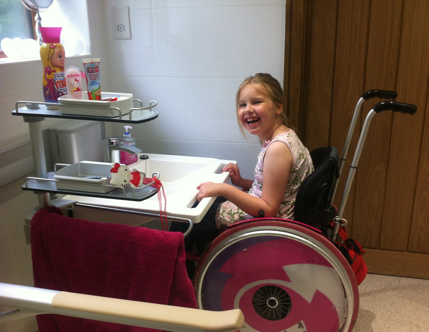 Brooke at the washbasin